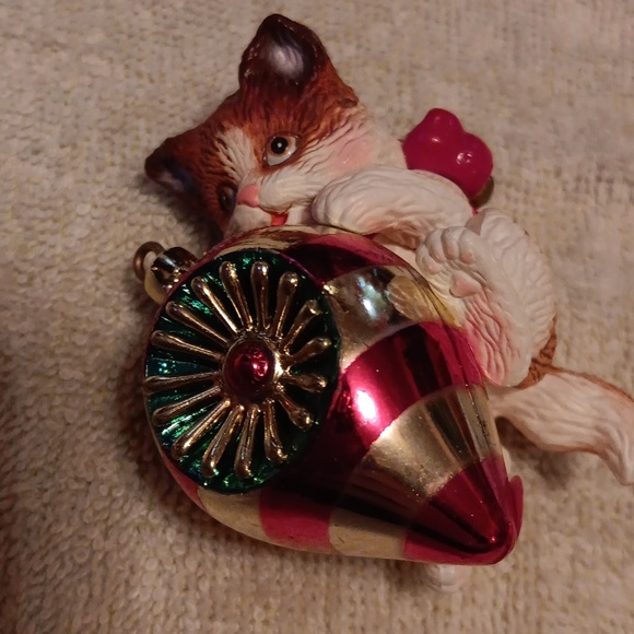 Carlton Cards Other - NIB CARLTON CARDS HEIRLOOM COLLECTION PURRFECT HOLIDAY 2003 ORNAMENT